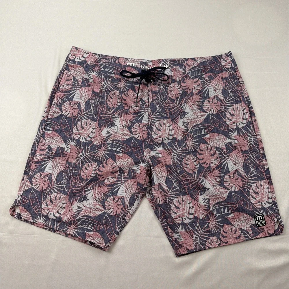 Travis Mathew Shorts Mens 38 Gray Pink Palm Leaf Boardshorts‎ Swim Trunks